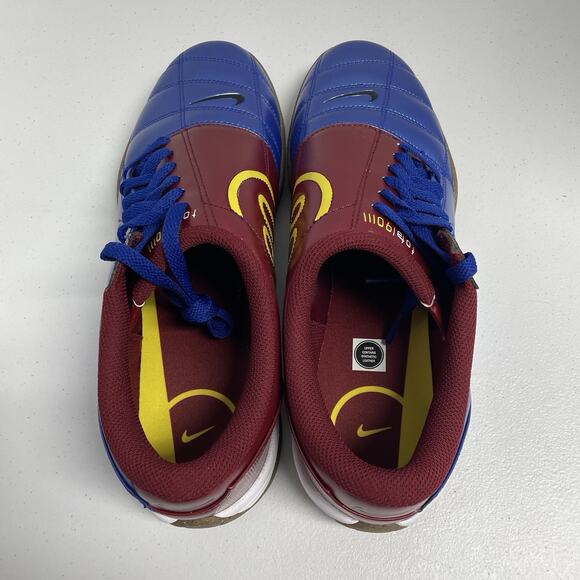 Athletic_Shoes